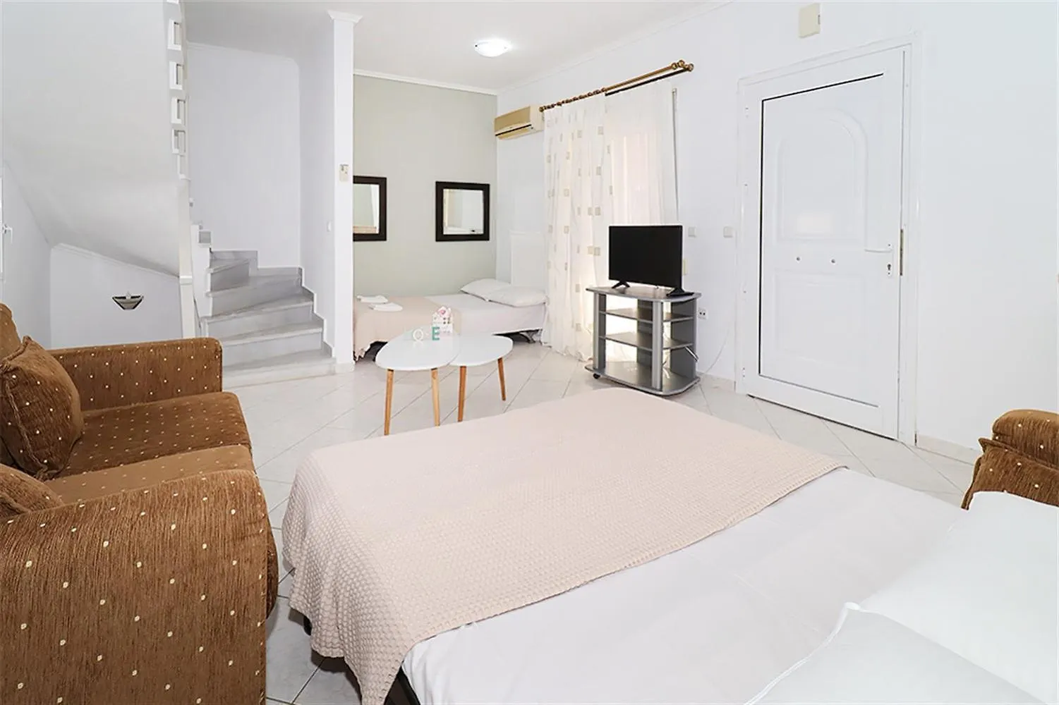 Сasa de vacaciones Victoria House Pefkohori 3 Bedrooms 12 Guests