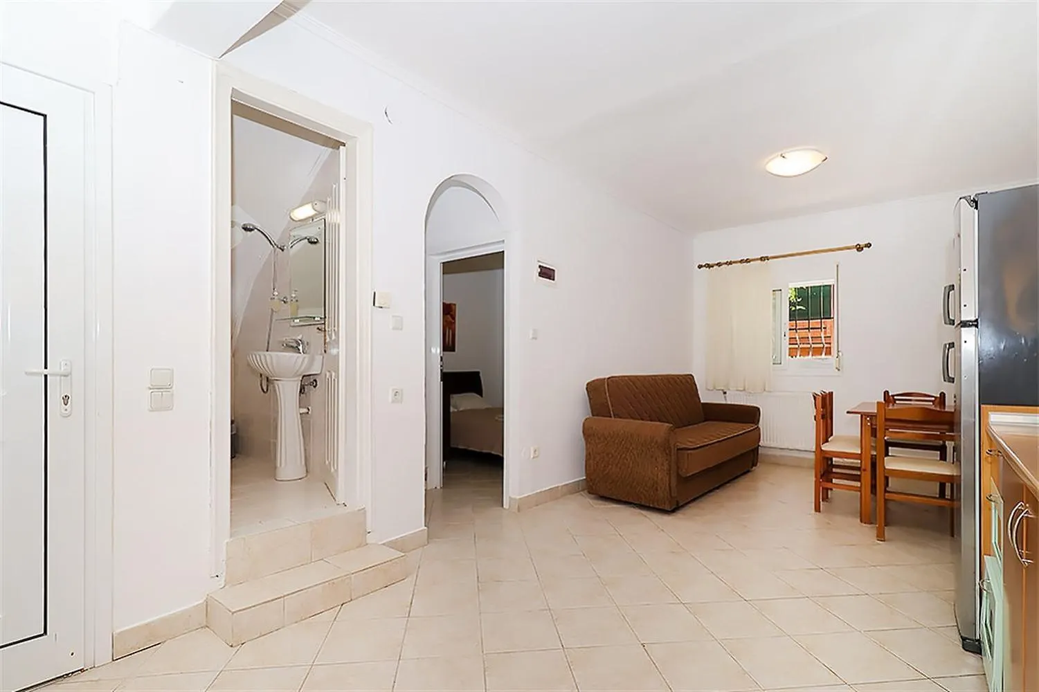 Victoria House Pefkohori 3 Bedrooms 12 Guests