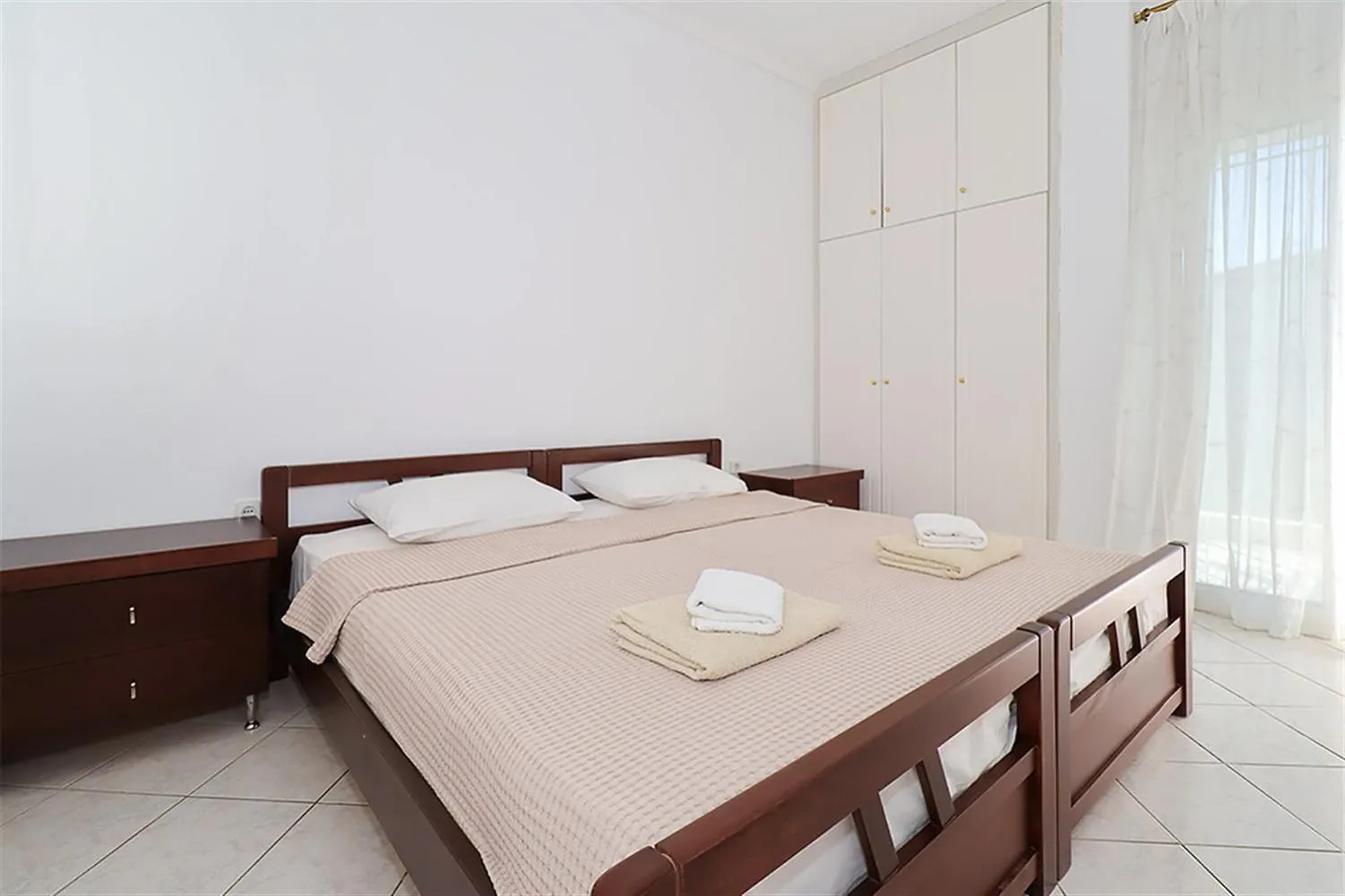 Victoria House Pefkohori 3 Bedrooms 12 Guests Сasa de vacaciones